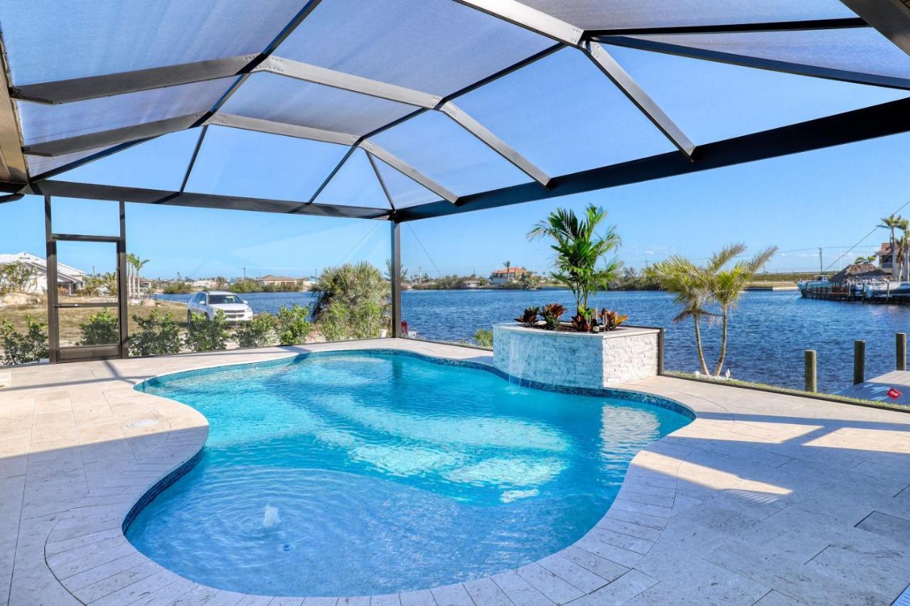 New Listing - Amazing New 3Beds/3Baths Gulf Access Villa W. Heated Pool And Outdoor Kitchen! Matlacha Exterior photo